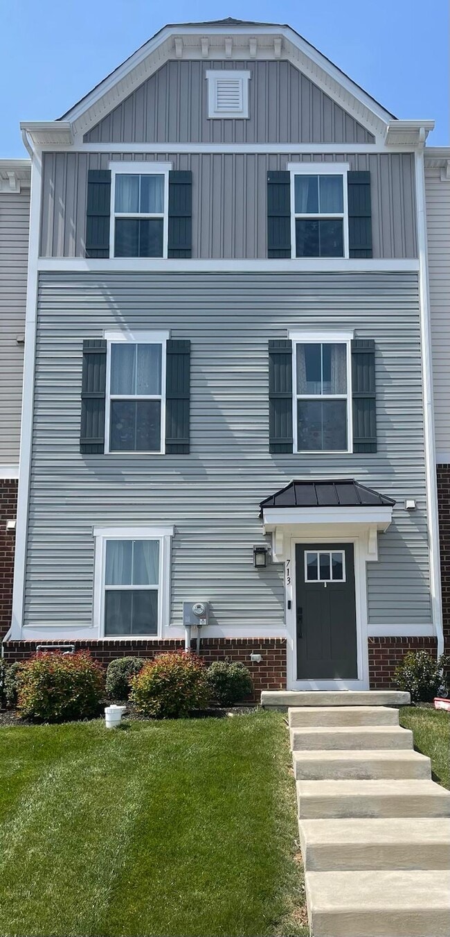 property at 713 Quarry Point Rd