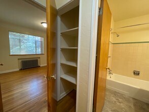 Sherman Arms Apartments in Denver, CO - Building Photo - Interior Photo