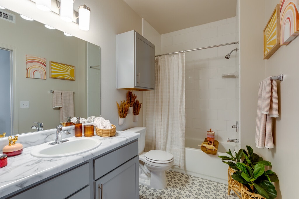 Redbud Ranch Apartments in Broken Arrow, OK