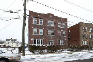 30-32 Dorothy St in Hartford, CT - Foto de edificio - Building Photo