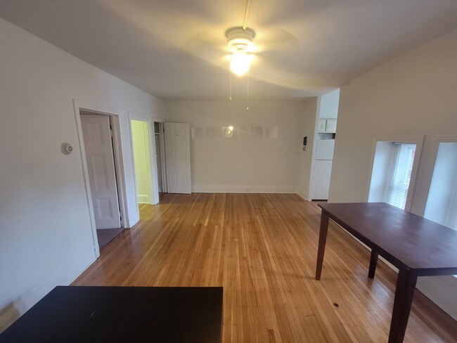 4041 Baltimore Ave, Unit Apartment #3 in Philadelphia, PA - Building Photo - Building Photo