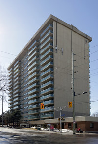 Suites of Somerset in Ottawa, ON - Building Photo - Building Photo