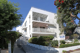 842 11th St in Santa Monica, CA - Building Photo - Building Photo