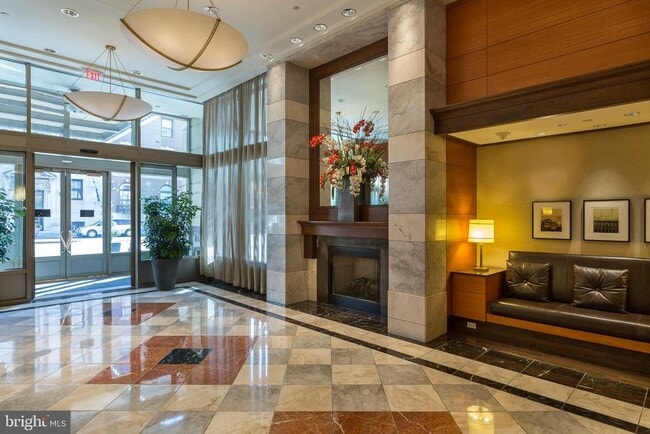 440 S Broad St in Philadelphia, PA - Building Photo - Building Photo