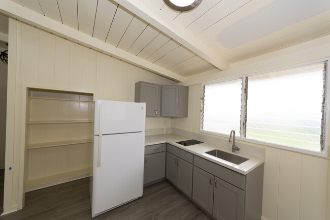 property at 723 Hoomalimali St