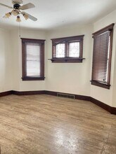 2121 Lothrop St in Omaha, NE - Building Photo - Building Photo