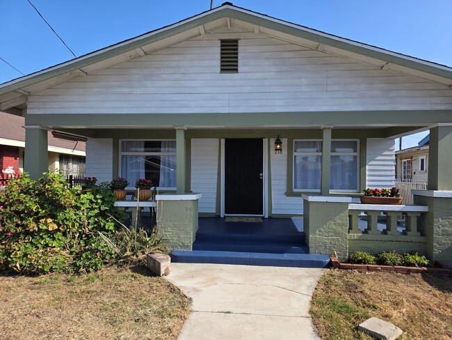 property at 218 W 58th St