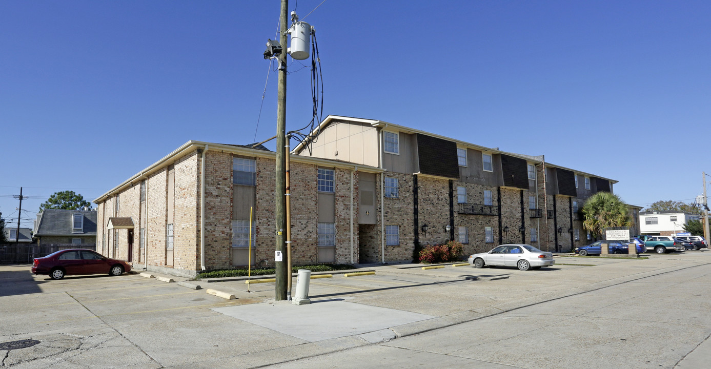 Clearview Apartments in Metairie, LA - Building Photo