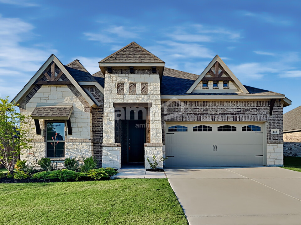 448 Strait Ln in Waxahachie, TX - Building Photo