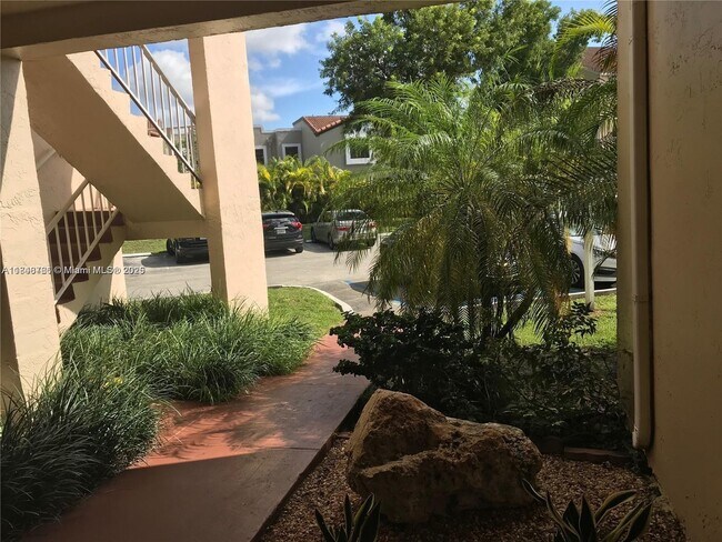 15340 SW 106th Terrace in Miami, FL - Building Photo - Building Photo