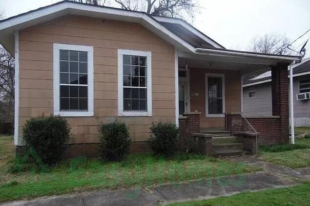 property at 732 Thomas St