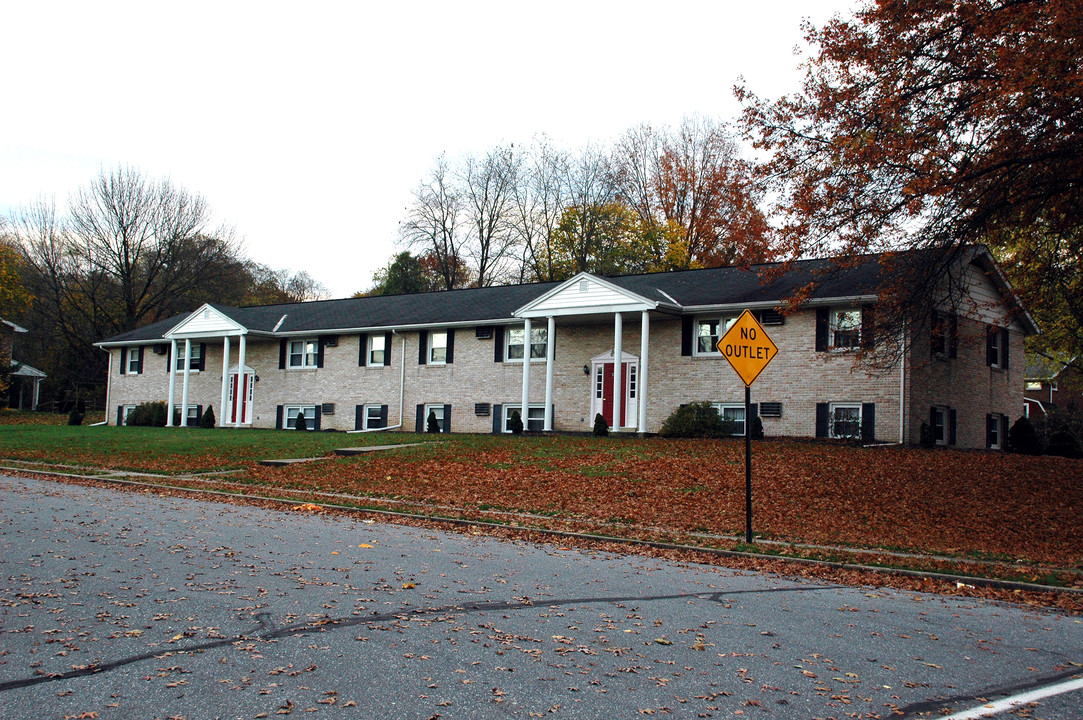 400 Cherry St in Elizabethtown, PA - Building Photo