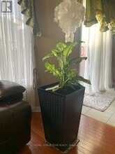 115 Macara Crescent in Ottawa, ON - Building Photo - Building Photo