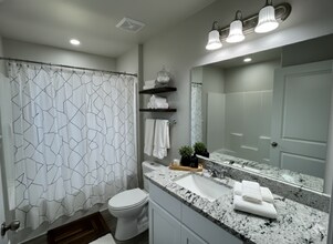 111 Watch Hl Dr in Durant, OK - Building Photo - Building Photo