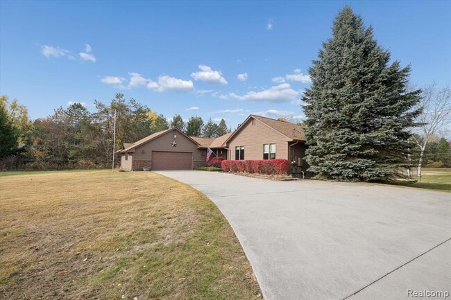 7700 Trumble Rd in Columbus, MI - Building Photo - Building Photo