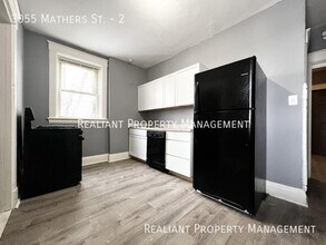 3055 Mathers St-Unit -2 in Cincinnati, OH - Building Photo - Building Photo