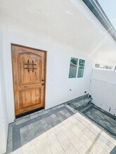 16840 Los Alimos St in Los Angeles, CA - Building Photo - Building Photo