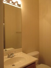 8215 Violet Meadow Ct in Las Vegas, NV - Building Photo - Building Photo