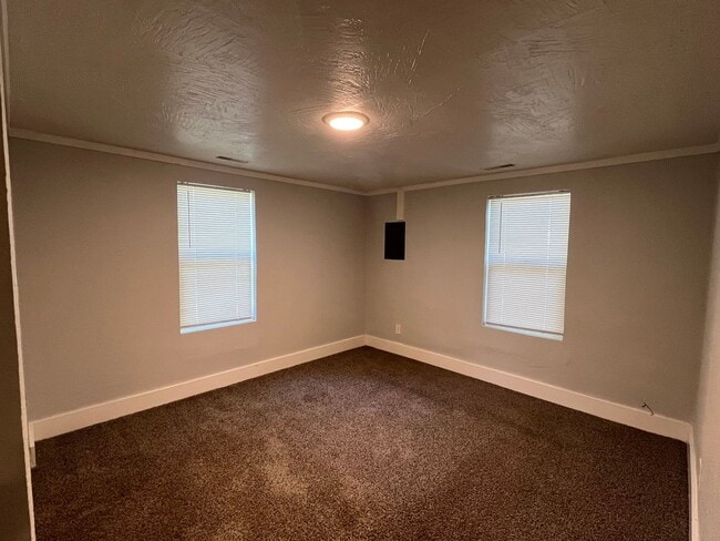 1712 N Clay Ave in Springfield, MO - Building Photo - Building Photo