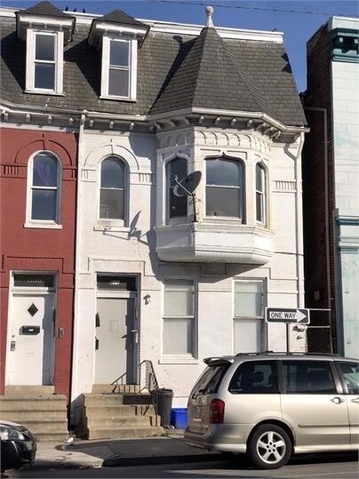 611 E Market St-Unit -2R in York, PA - Building Photo