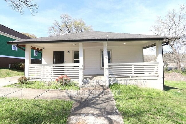 property at 1095 Ira St SW