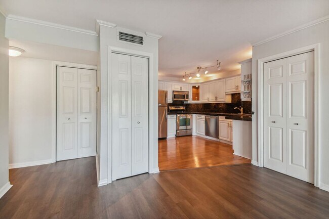 5558 Baywater Dr in Tampa, FL - Foto de edificio - Building Photo