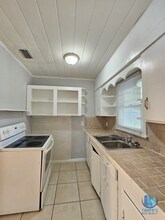 402 Arizona Ave in Lakeland, FL - Building Photo - Building Photo