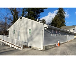 438 R Main St in Reisterstown, MD - Building Photo