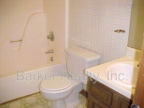 40 Xebec Way in Raleigh, NC - Building Photo - Building Photo