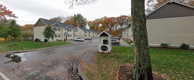 246 High St Ext in Lancaster, MA - Building Photo - Building Photo