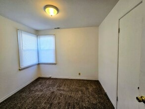 19 Mary Ann Ct in Florissant, MO - Foto de edificio - Building Photo