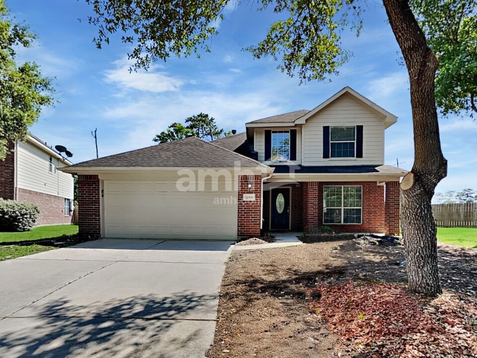 21308 Terreton Springs Dr in Porter, TX - Building Photo