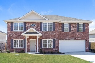 114 Bent Saddle St in Harvest, AL - Building Photo