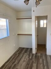 1278 E Collins St in Oxnard, CA - Foto de edificio - Building Photo