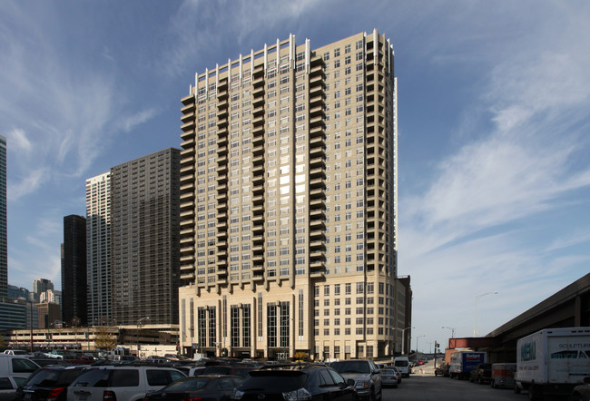 530-540 N Lake Shore Dr in Chicago, IL - Foto de edificio - Building Photo