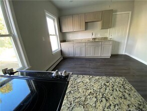 94 Westland St in Hartford, CT - Building Photo - Building Photo