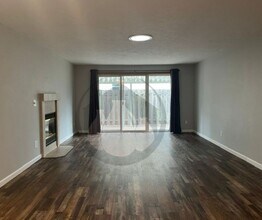 2465 Connemara Ct SE in Salem, OR - Building Photo - Building Photo