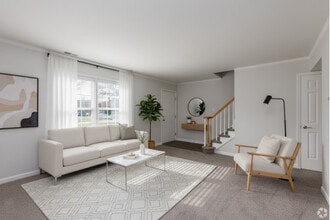 Legacy at Tech Center in Newport News, VA - Foto de edificio - Building Photo