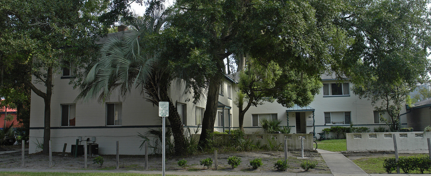 1234 SW 1st Ave in Gainesville, FL - Foto de edificio