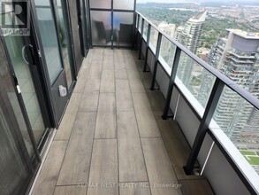 30-5330 Shore Breeze Dr in Toronto, ON - Building Photo - Building Photo