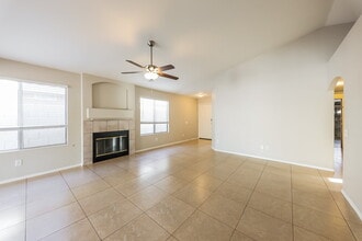 8420 W Bloomfield Rd in Peoria, AZ - Building Photo - Building Photo