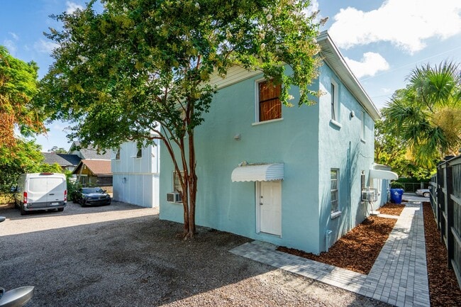 13 Norman St in Charleston, SC - Building Photo - Building Photo