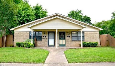 Sherman Duplexes in Sherman, TX - Building Photo - Building Photo