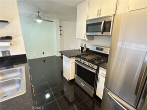 9336 Van Nuys Blvd in Los Angeles, CA - Building Photo - Building Photo