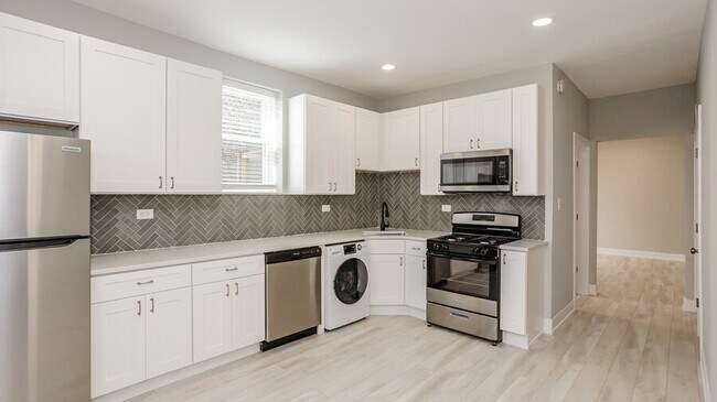 property at 1007 N California Ave