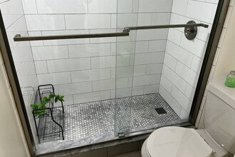 1420 N St NW, Unit #610 in Washington, DC - Foto de edificio - Building Photo