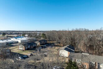 Country Place Apartments in Richmond, VA - Building Photo - Building Photo