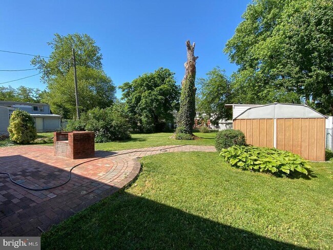 8524 Highland Ln in Alexandria, VA - Building Photo - Building Photo