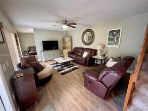 1132 11th Terrace in Palm Beach Gardens, FL - Building Photo - Building Photo
