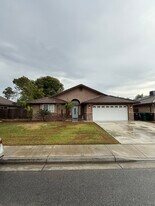 478 Molly Ct in Shafter, CA - Building Photo